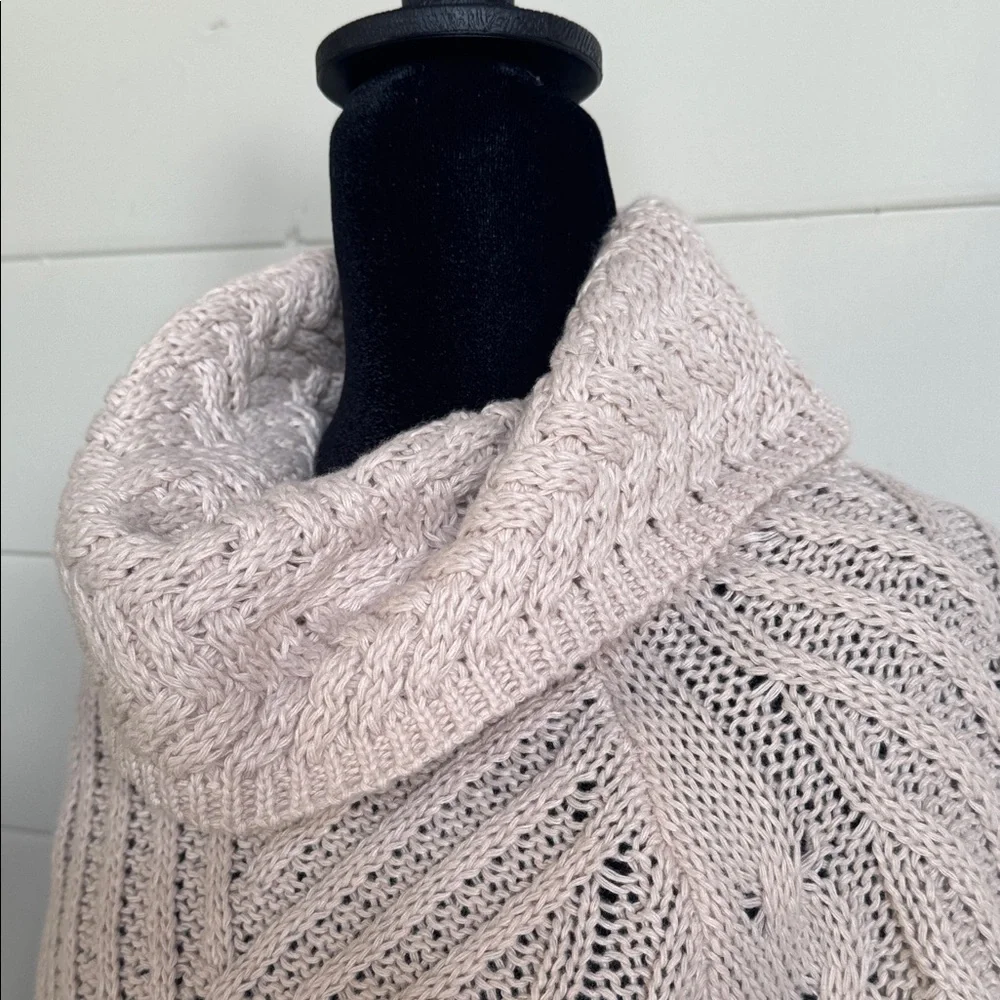 Hem & Thread Cozy Cable Knit Turtleneck Cowl-neck Sweater Women’s size L - Picture 2 of 14